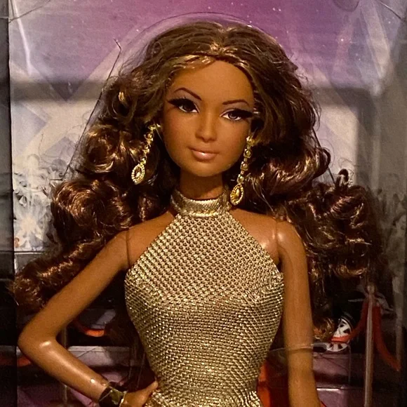 Barbie Look Red Carpet Doll in Shimmering Gold Dress